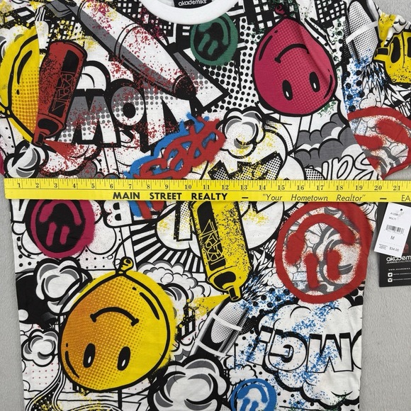 akademiks Legend Grafetti Streetwear Graphic Unisex T-Shirt Size‎ Medium NWT - Picture 5 of 9